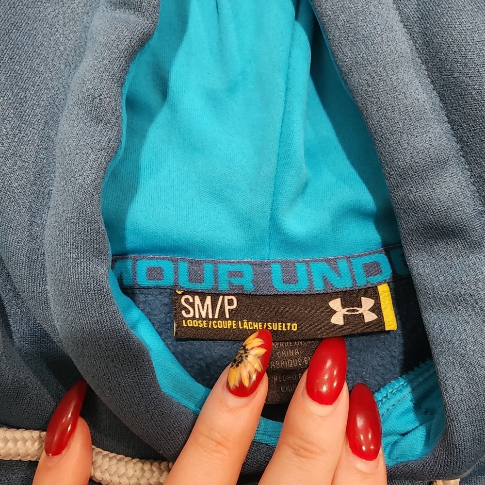 Blue Under Armour Sweatshirt